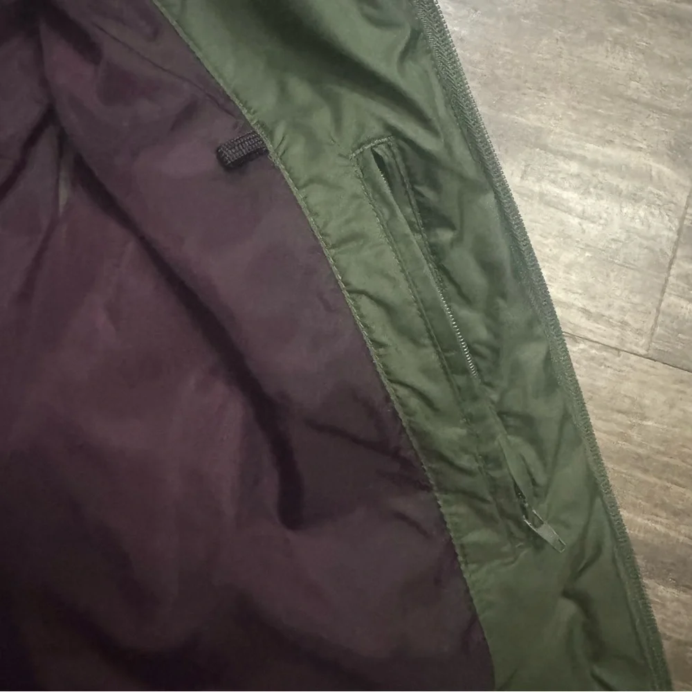 🛍️2/$10🛍️ Kavu Men's Olive Quilted Vest